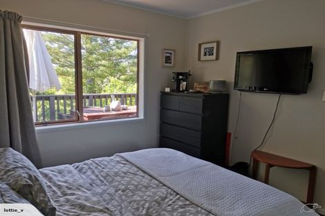 Photo of property in 85e Stottholm Road, Titirangi, Auckland, 0604