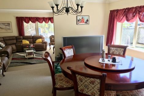Photo of property in 50 Lansell Drive, East Tamaki Heights, Auckland, 2016