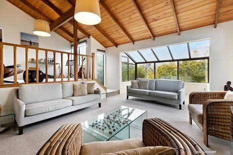 Photo of property in 8 Burbank Crescent, Churton Park, Wellington, 6037