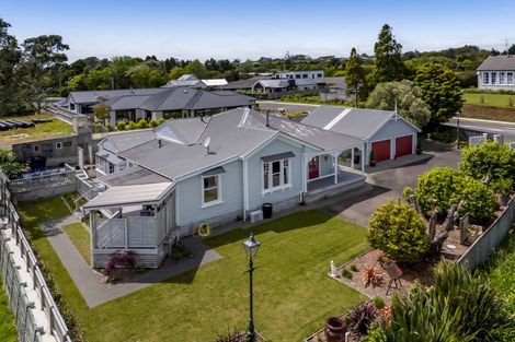 Photo of property in 416 Frankley Road, Hurdon, New Plymouth, 4310
