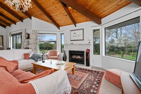 Photo of property in 347 Racecourse Road, Cambridge, 3493