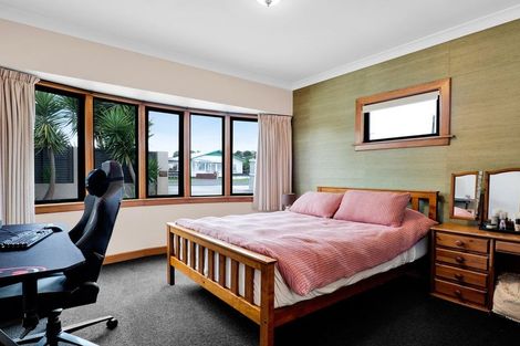 Photo of property in 138 Ngamotu Road, Spotswood, New Plymouth, 4310