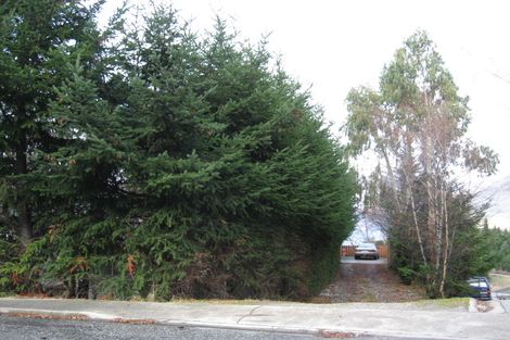 Photo of property in 32 Lochy Road, Fernhill, Queenstown, 9300