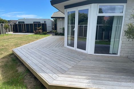 Photo of property in 2 Taranui Way, Paraparaumu Beach, Paraparaumu, 5032