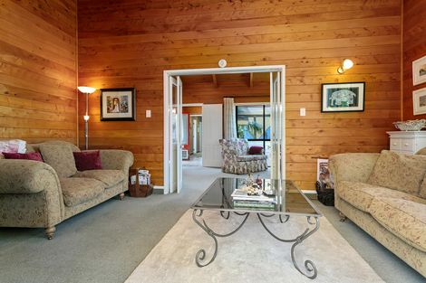 Photo of property in 32 Hetherington Road, Tirau, 3485