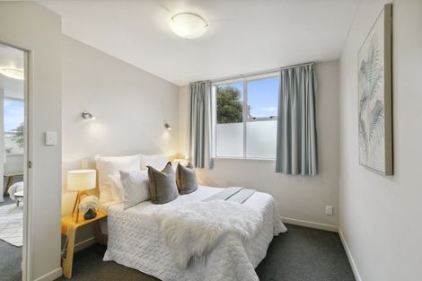 Photo of property in 127u3 Queens Drive, Lyall Bay, Wellington, 6022