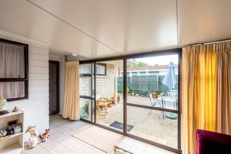 Photo of property in 15 Oriwa Street, Waikanae, 5036