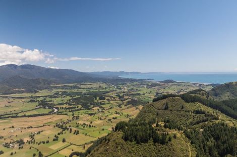 Photo of property in 742 Rameka Creek Road, East Takaka, Takaka, 7183