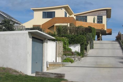 Photo of property in 49 Rua Avenue, Waitarere Beach, Levin, 5510