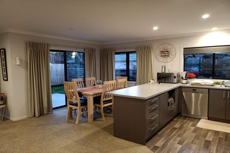Photo of property in 110b Williams Street, Cambridge, 3434