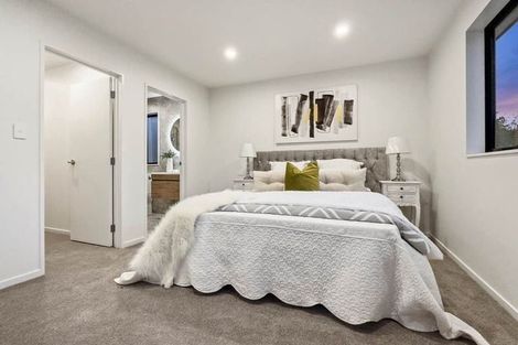Photo of property in 1d Valron Road, Te Atatu South, Auckland, 0602