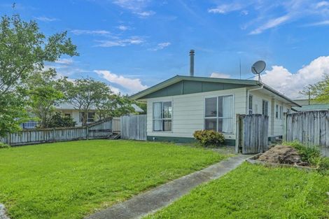 Photo of property in 40 Geraldine Crescent, Cloverlea, Palmerston North, 4412