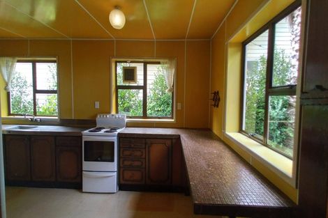 Photo of property in 57 Sylvan Avenue, Northcote, Auckland, 0627