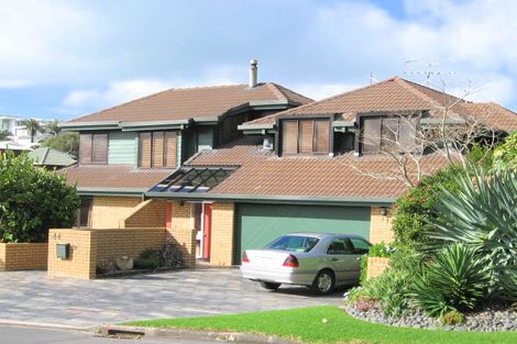 Photo of property in 44 William Bayes Place, Red Beach, 0932