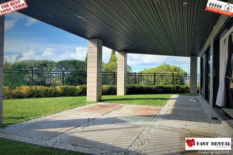 Photo of property in 3 The Rosebowl, Sunnyhills, Auckland, 2010