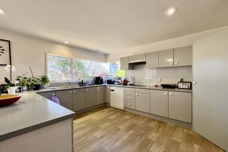 Photo of property in 2 Merino Avenue, Somerville, Auckland, 2014