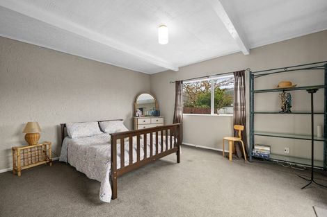 Photo of property in 7 Kowhai Avenue, Ebdentown, Upper Hutt, 5018