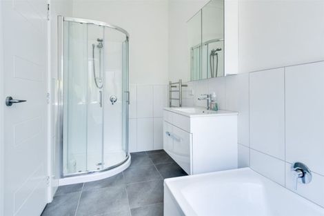 Photo of property in 30 Coote Road, Bluff Hill, Napier, 4110