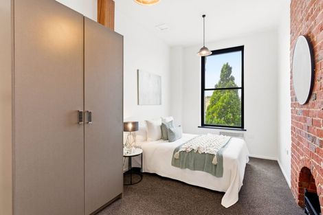Photo of property in 4/5 Jetty Street, Dunedin Central, Dunedin, 9016