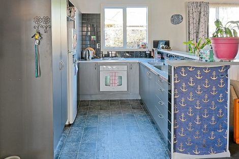 Photo of property in 17 Peel Street, Westport, 7825