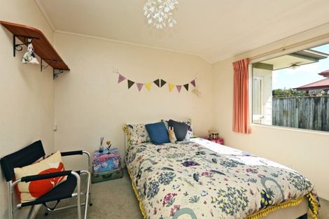 Photo of property in 34 Avondale Road, Taradale, Napier, 4112