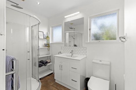 Photo of property in 1 Battersea Place, Roslyn, Palmerston North, 4414