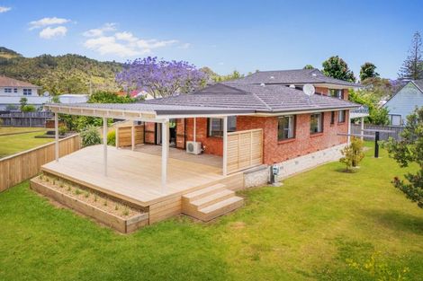 Photo of property in 2 Hamilton Crescent, Whitianga, 3510