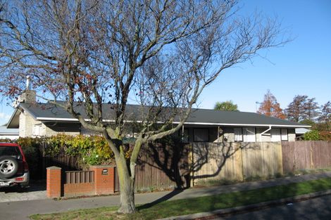 Photo of property in 2 Sarabande Avenue, Redwood, Christchurch, 8051