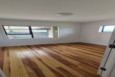 Photo of property in 3 Owens Road, Waiuku, 2123