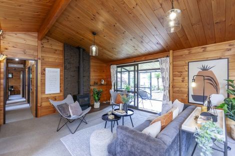 Photo of property in 1a Karaka Grove, Waikanae, 5036