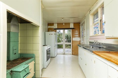 Photo of property in 15 Posa Avenue, Henderson, Auckland, 0612