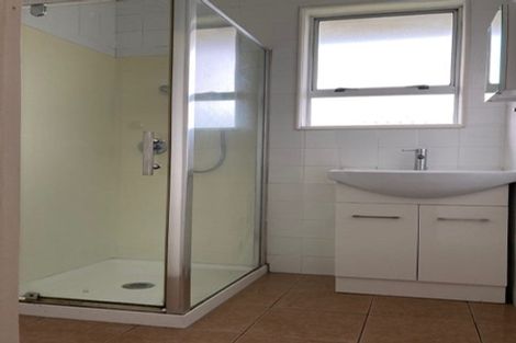 Photo of property in 15 Gardiner Grove, Mangere East, Auckland, 2024