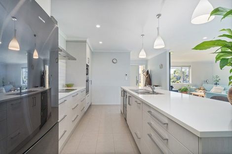 Photo of property in 36 Tairua Palms Place, Tairua, 3508