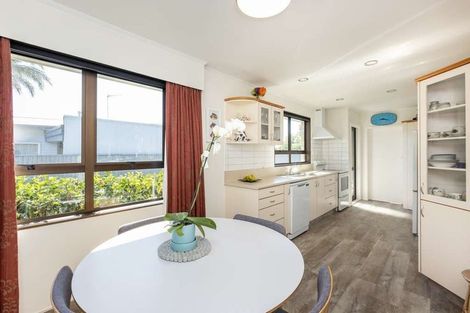 Photo of property in 6 Brown Street, Taradale, Napier, 4112