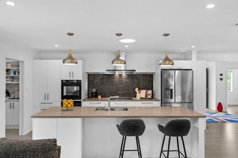 Photo of property in 2g Country Club Lane, Waiuku, 2123