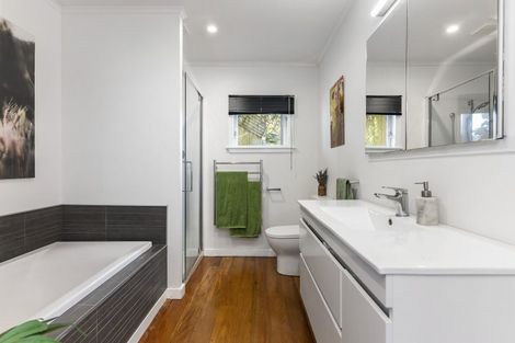 Photo of property in 22 Tawa Street, Eastbourne, Lower Hutt, 5013