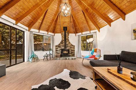 Photo of property in 50 Halberg Street, Glenfield, Auckland, 0629