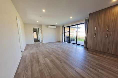 Photo of property in 2 Tika Street, Riccarton, Christchurch, 8041