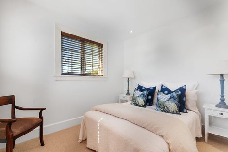 Photo of property in 12 Glandovey Road, Fendalton, Christchurch, 8052