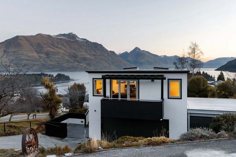 Photo of property in 18 Dublin Street, Queenstown, 9300