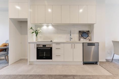 Photo of property in 11/3 Matuhi Rise, Henderson, Auckland, 0612