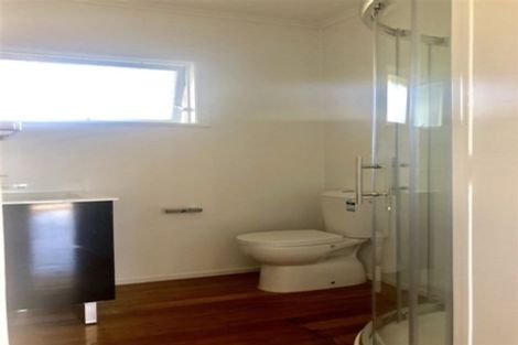 Photo of property in 61 Ocean View Road, Hillcrest, Auckland, 0627