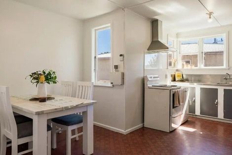 Photo of property in 71 Seddon Crescent, Marewa, Napier, 4110