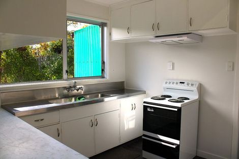 Photo of property in 181 Newlands Road, Newlands, Wellington, 6037