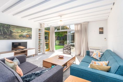 Photo of property in 1/107 Holly Road, St Albans, Christchurch, 8014