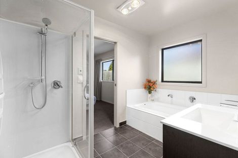 Photo of property in 1 Coromandel Street, Wanaka, 9305