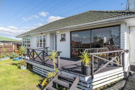 Photo of property in 23 Bedford Street, Te Atatu South, Auckland, 0610
