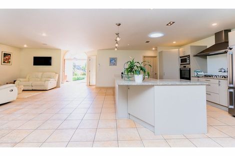 Photo of property in 32 Blue Marlin Drive, Kerikeri, 0230