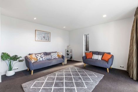 Photo of property in 76 Bay Street, Red Beach, 0932