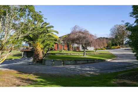 Photo of property in 864 Whangamata Road, Kinloch, Taupo, 3377